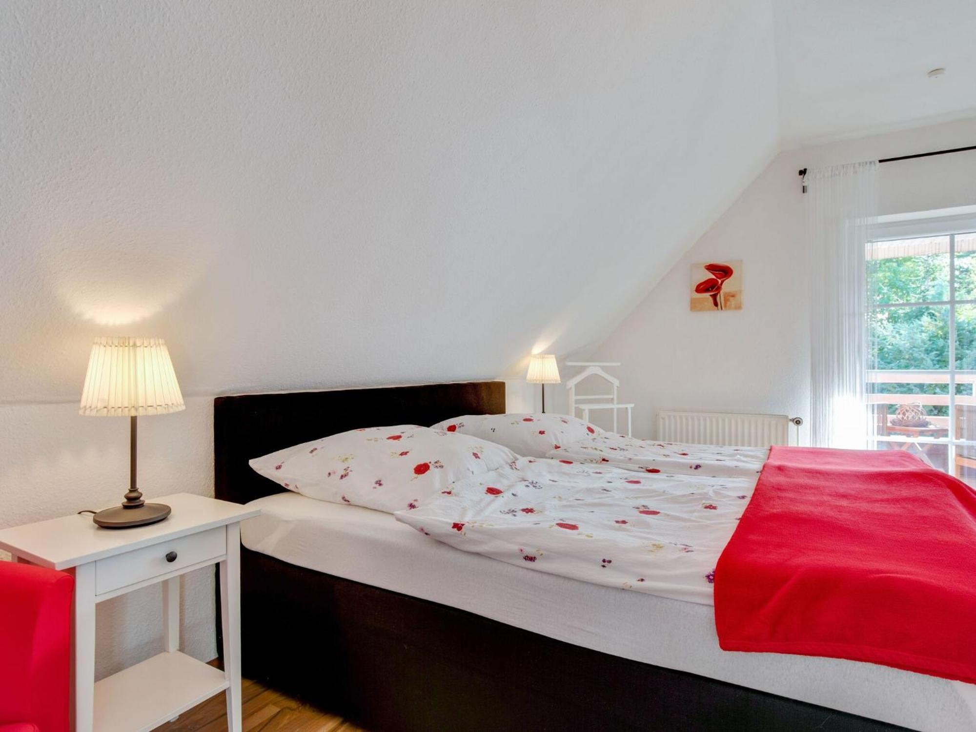 Enticing Holiday Home In Oldenburg With Garden Near Sea Dannau Exterior photo