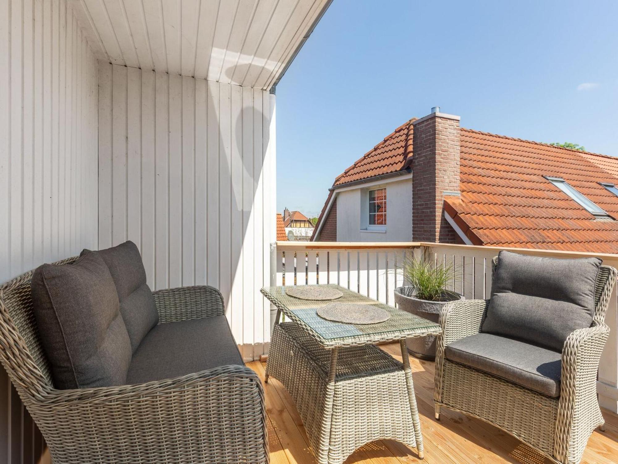 Enticing Holiday Home In Oldenburg With Garden Near Sea Dannau Exterior photo